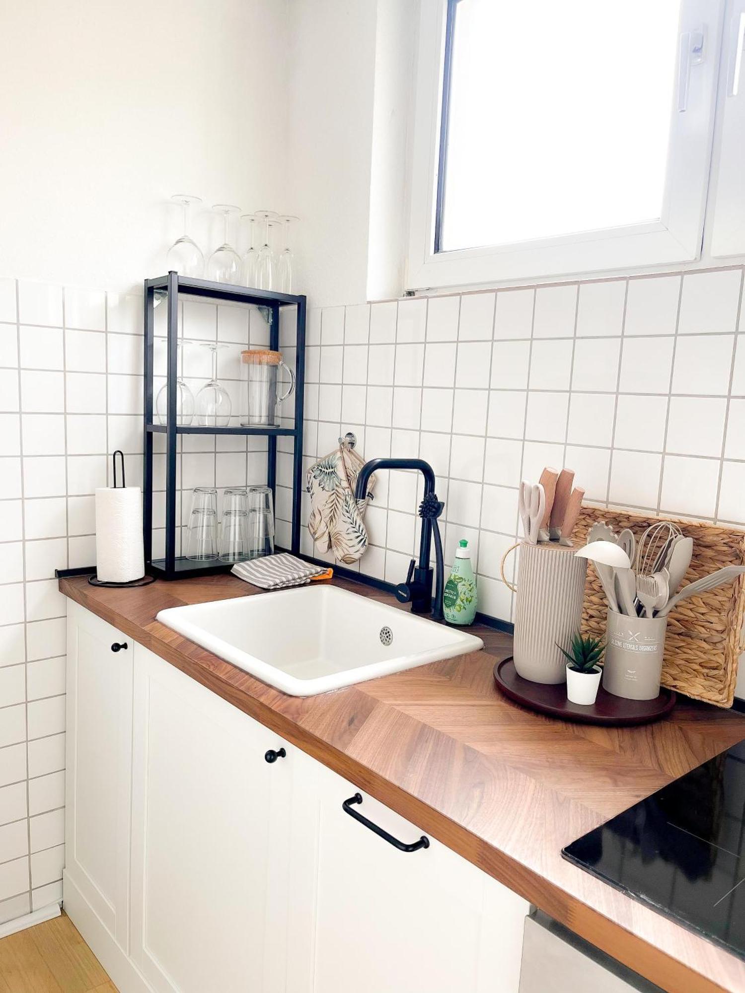 Comfort - Wohndomizil Mit Balkon, Buero Und Netflix Essen
